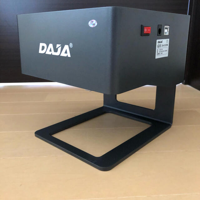 高性能レーザー加工機「DAJA」ハンドメイド