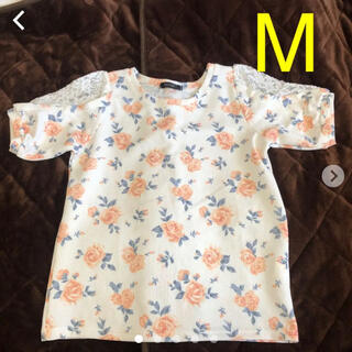 薔薇柄 Tシャツ  肩レース  M(Tシャツ(半袖/袖なし))