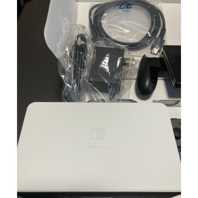 Nintendo Switch 任天堂スイッチ　ドック付属品　有機EL ホワイト