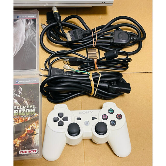 PlayStation3(プレイステーション3)のSONY PS3 80GB CECHL00 本体 ホワイト ゲーム4本セット エンタメ/ホビーのゲームソフト/ゲーム機本体(家庭用ゲーム機本体)の商品写真