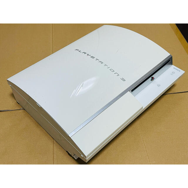 PlayStation3(プレイステーション3)のSONY PS3 80GB CECHL00 本体 ホワイト ゲーム4本セット エンタメ/ホビーのゲームソフト/ゲーム機本体(家庭用ゲーム機本体)の商品写真