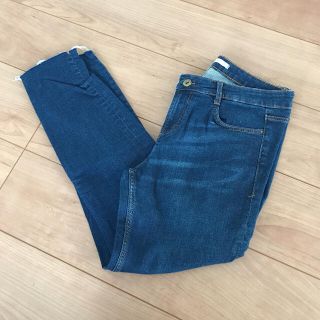 ザラ(ZARA)のデニム(スキニーパンツ)