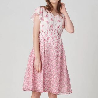 驚きの値段ワンピーストッカ ラメ ひざ丈ワンピース(レディース)(プリント)の通販 10点