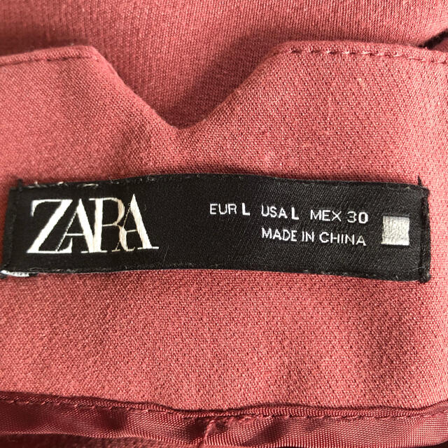 ZARA(ザラ)のZARA ハイウエストパンツ　ピンク レディースのパンツ(クロップドパンツ)の商品写真