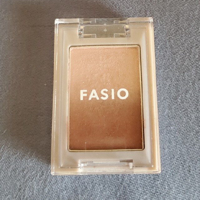 Fasio(ファシオ)のファシオ グラデーション アイカラー 02(1.5g) コスメ/美容のベースメイク/化粧品(アイシャドウ)の商品写真