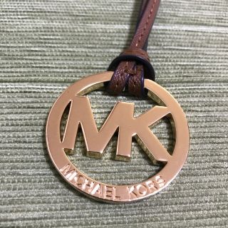 マイケルコース(Michael Kors)のマイケルコースバックチャームレザーゴールド最終値下げ(キーホルダー)