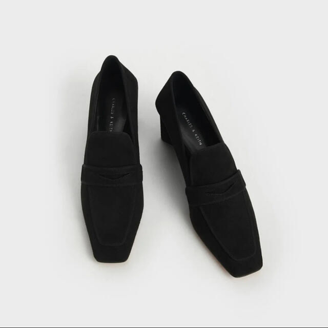Charles and Keith(チャールズアンドキース)のテクスチャードペニーローファーパンプス （black） レディースの靴/シューズ(ハイヒール/パンプス)の商品写真