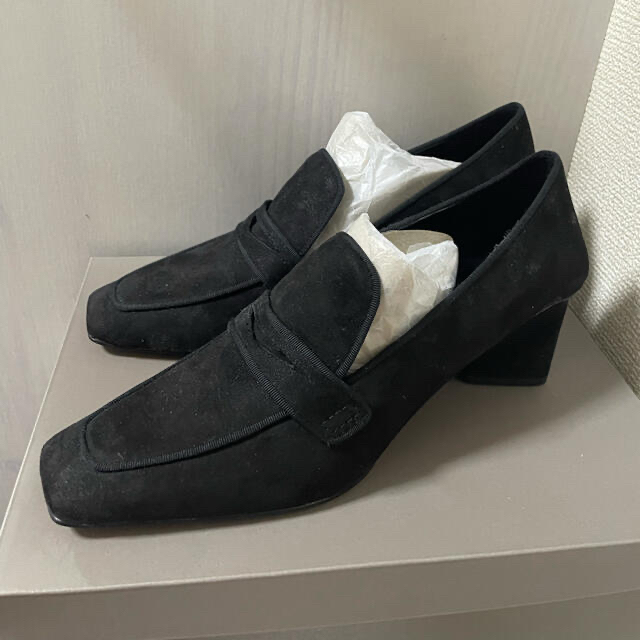 Charles and Keith(チャールズアンドキース)のテクスチャードペニーローファーパンプス （black） レディースの靴/シューズ(ハイヒール/パンプス)の商品写真