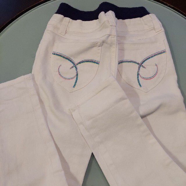 Right-on(ライトオン)のジーンズ３枚セット(黒イオン、白マックハウス、デニムRight-on) レディースのパンツ(デニム/ジーンズ)の商品写真