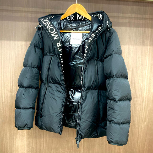 MONCLER(モンクレール)のMONCLER モンクレール ダウン ジャケット メンズのジャケット/アウター(ダウンジャケット)の商品写真