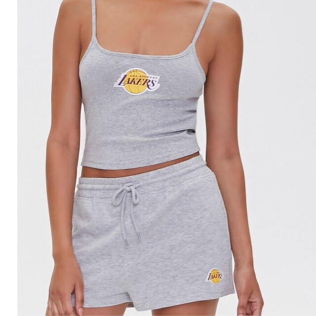 FOREVER 21(フォーエバートゥエンティーワン)の新品 未使用 FOREVER21 LAKERS レイカーズ セットアップ レディースのレディース その他(セット/コーデ)の商品写真