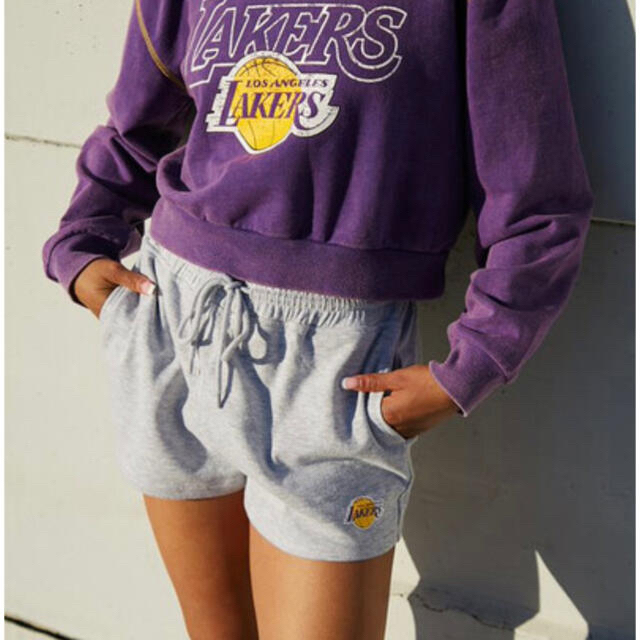 FOREVER 21(フォーエバートゥエンティーワン)の新品 未使用 FOREVER21 LAKERS レイカーズ セットアップ レディースのレディース その他(セット/コーデ)の商品写真