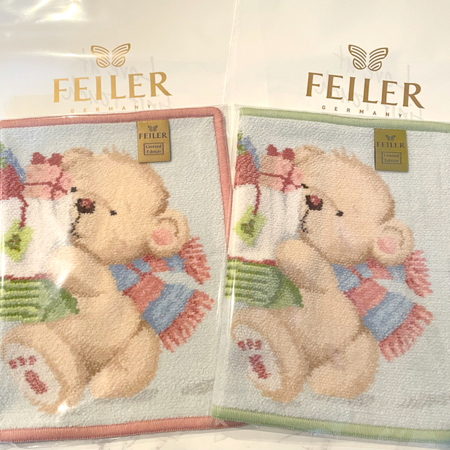 FEILER(フェイラー)の【CHICO様専用】フェイラー FEILER タオルハンカチ プレゼント袋付 レディースのファッション小物(ハンカチ)の商品写真