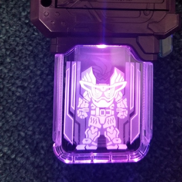 仮面ライダーエグゼイド　DXゴッドマキシマムマイティXガシャットフィギュア