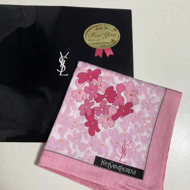 Yves Saint Laurent Beaute(イヴサンローランボーテ)のサンローラン　ハンカチ レディースのファッション小物(ハンカチ)の商品写真