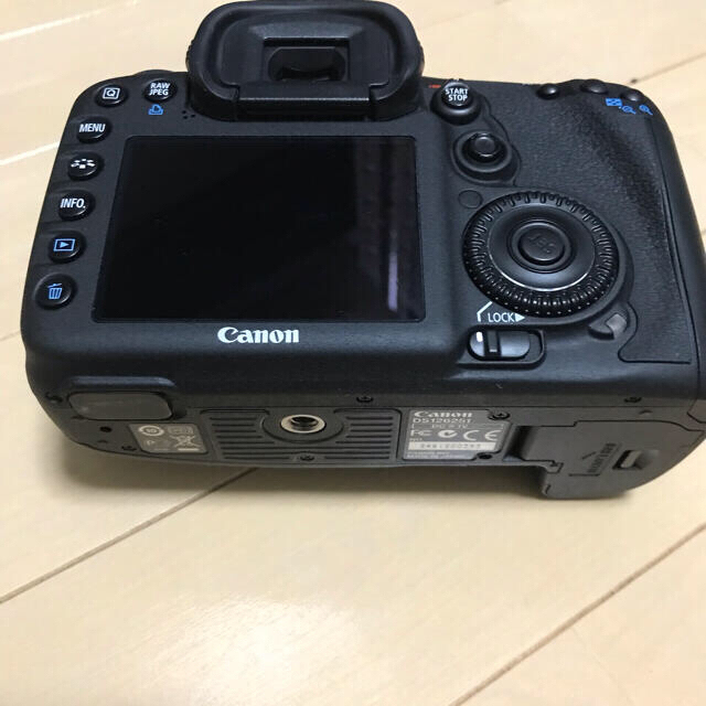 Canon(キヤノン)の値下げ中　超美品　canon eos 7d 初代　ボディ スマホ/家電/カメラのカメラ(デジタル一眼)の商品写真