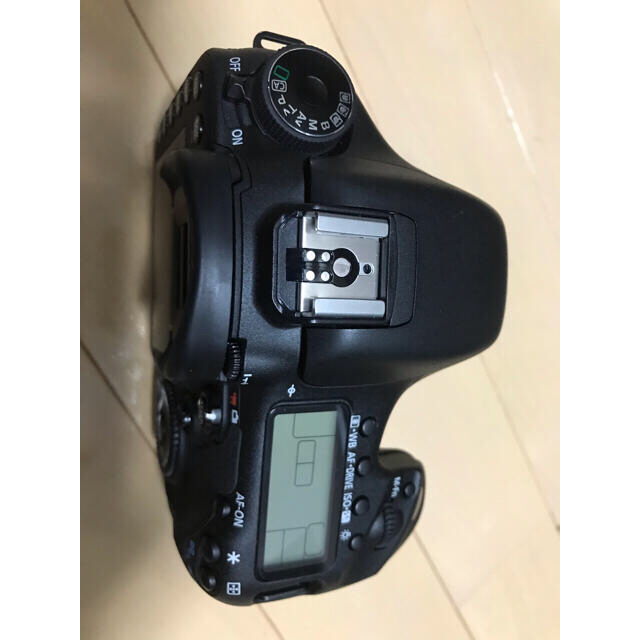 Canon(キヤノン)の値下げ中　超美品　canon eos 7d 初代　ボディ スマホ/家電/カメラのカメラ(デジタル一眼)の商品写真