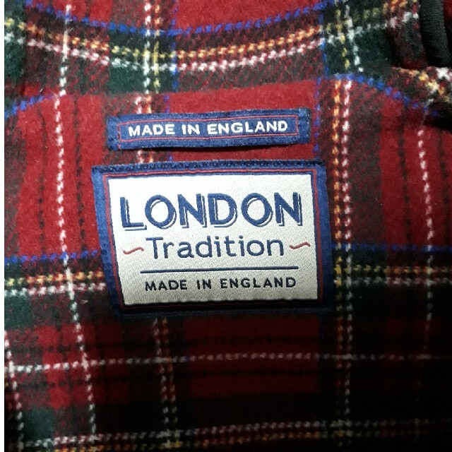 URBAN RESEARCH(アーバンリサーチ)の★値下げ★LONDONTRADITION ダッフルコート 赤 チェック 36 レディースのジャケット/アウター(ダッフルコート)の商品写真