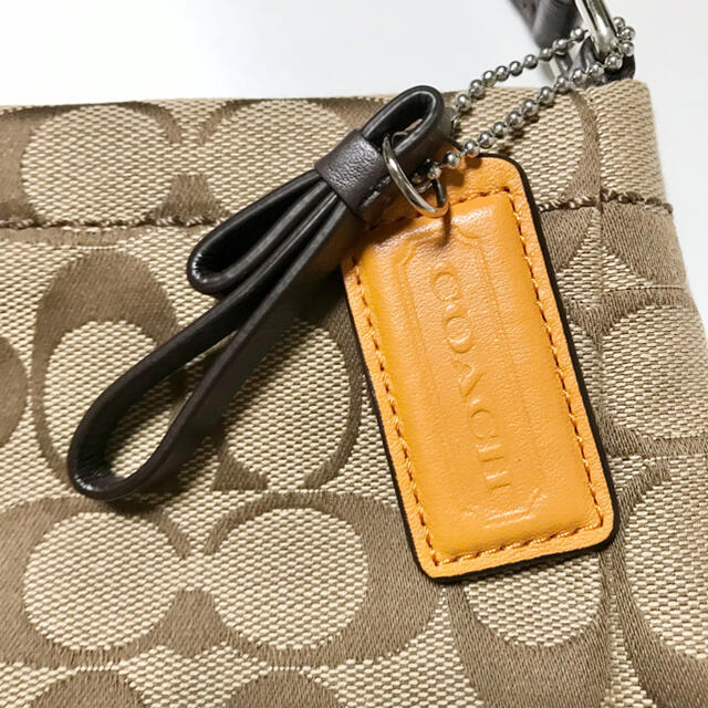 COACH(コーチ)のコーチ coach シグネチャー 2way ハンドバッグ ショルダーバッグ レディースのバッグ(ショルダーバッグ)の商品写真