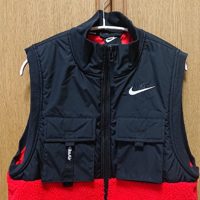 NIKE(ナイキ)のナイキ ベスト Mサイズ メンズのジャケット/アウター(ダウンベスト)の商品写真