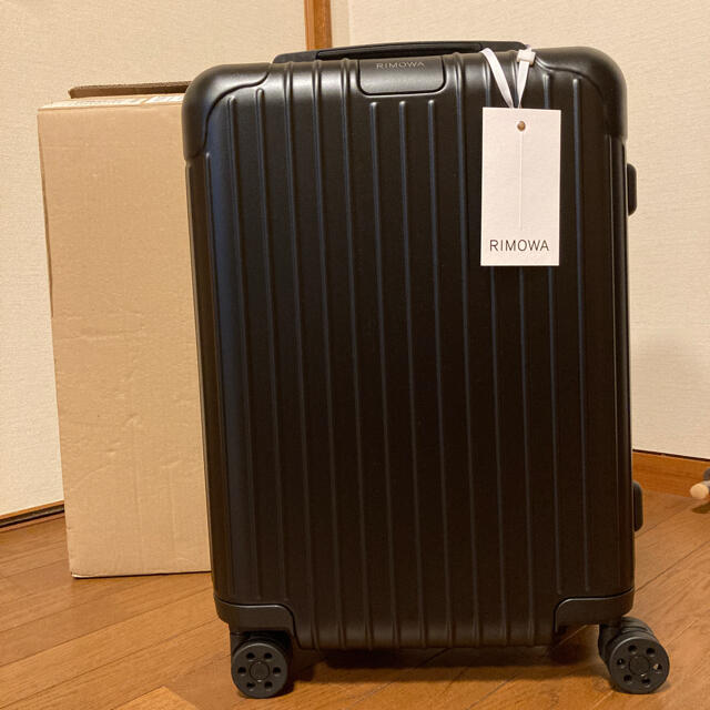 新品 RIMOWA リモワ　エッセンシャル　キャビン 34L 機内　4輪　サルサ