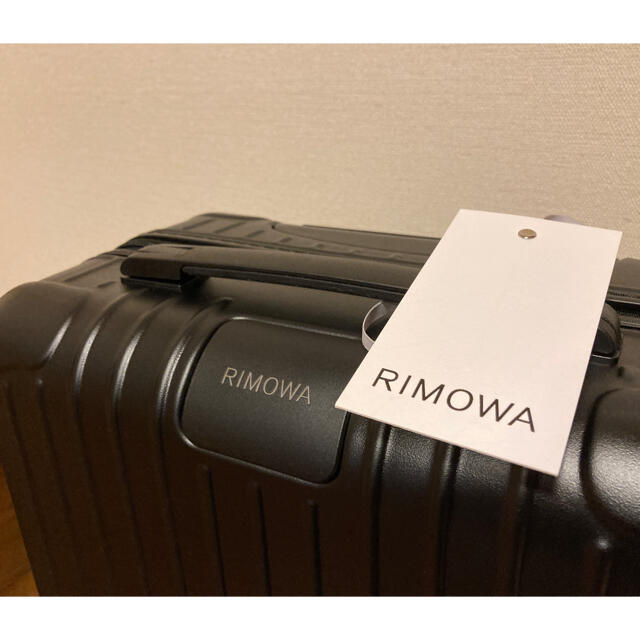 新品 RIMOWA リモワ　エッセンシャル　キャビン 34L 機内　4輪　サルサ