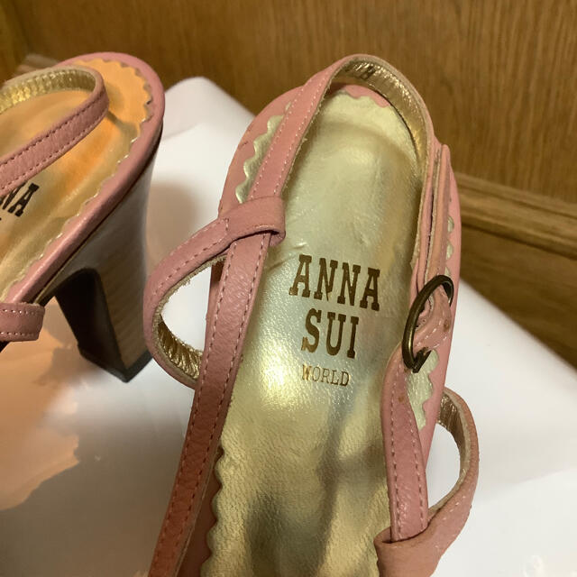 ANNA SUI(アナスイ)の【値下げ】ANNASUI 皮革　ピンク　パンプス　サンダル　23.5cm レディースの靴/シューズ(ハイヒール/パンプス)の商品写真