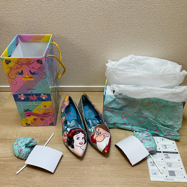 新品　白雪姫 Disney × Irregular Choice コラボパンプス レディースの靴/シューズ(ハイヒール/パンプス)の商品写真