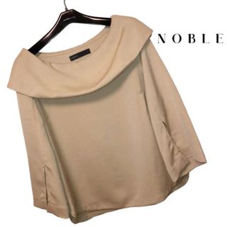 ノーブル(Noble)の★新品★ノーブル　スリットブラウス　ベージュ(シャツ/ブラウス(長袖/七分))