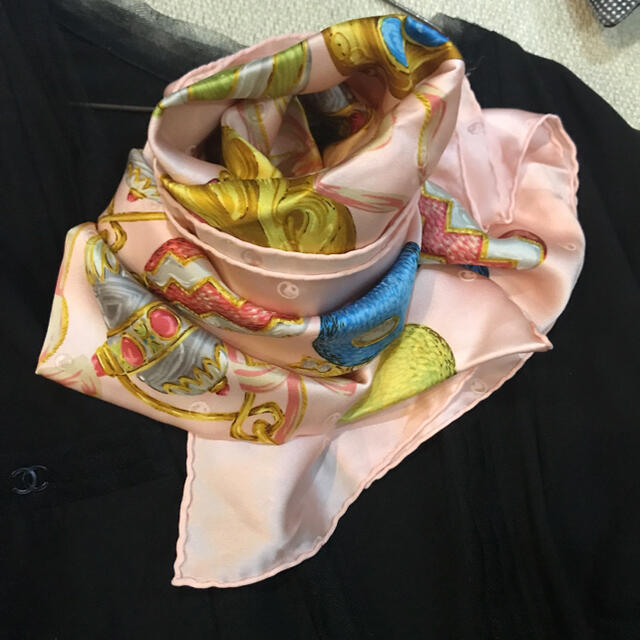 NINA RICCI(ニナリッチ)のニナリッチ   レディースのファッション小物(バンダナ/スカーフ)の商品写真