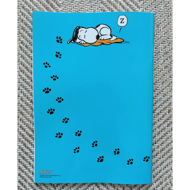 SNOOPY(スヌーピー)のレタスクラブ  2021  11月号　スヌーピー　家計簿 エンタメ/ホビーの雑誌(生活/健康)の商品写真