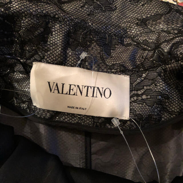 VALENTINO(ヴァレンティノ)のヴァレンティノ  ダウンコート レディースのジャケット/アウター(ダウンコート)の商品写真