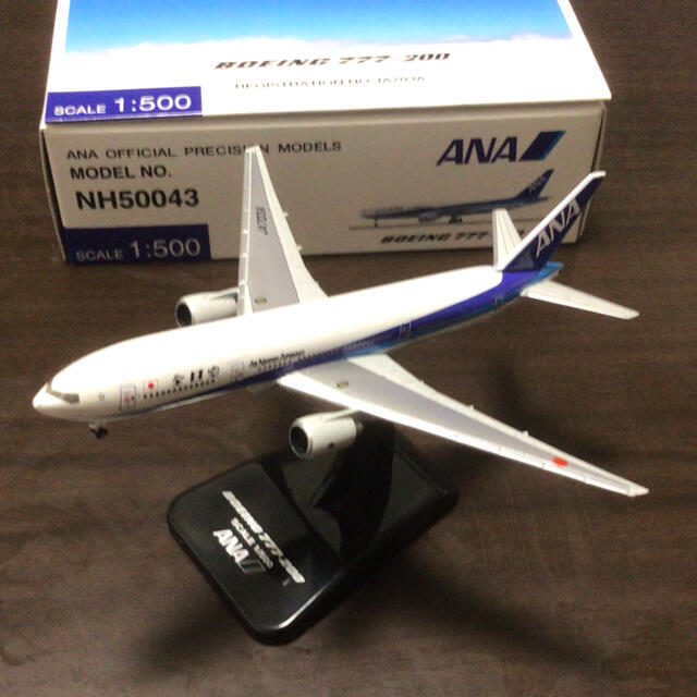 ANA モデルプレーン B777 JA703A 全日空商事