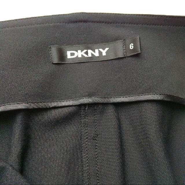 DKNY(ダナキャランニューヨーク)の『美品』DKNY ダナキャランジャパン ブラック パンツ スラックス ストレッチ レディースのパンツ(その他)の商品写真