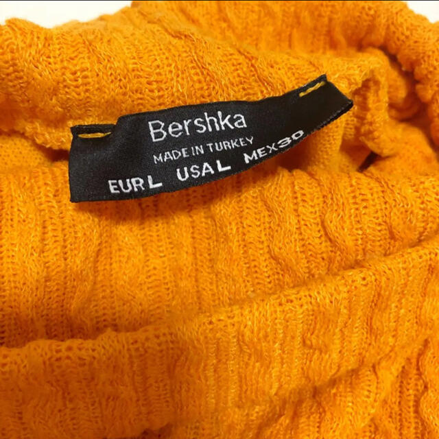 Bershka(ベルシュカ)のBershka タートルネック ニット オレンジ レディースのトップス(ニット/セーター)の商品写真