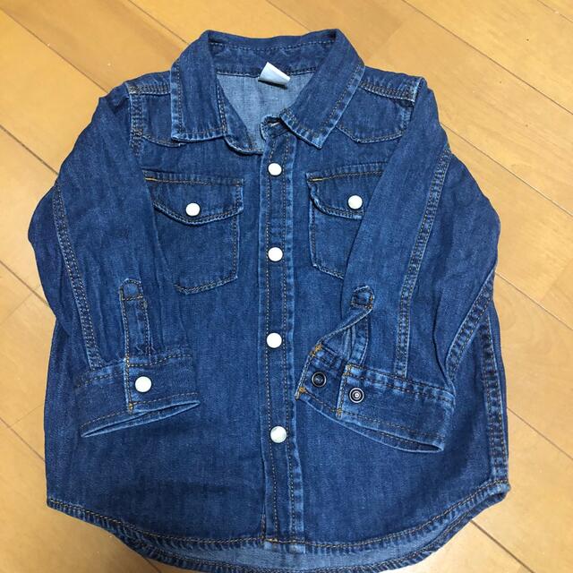 GAP Kids(ギャップキッズ)のギャップデニムシャツ90 キッズ/ベビー/マタニティのキッズ服女の子用(90cm~)(ブラウス)の商品写真