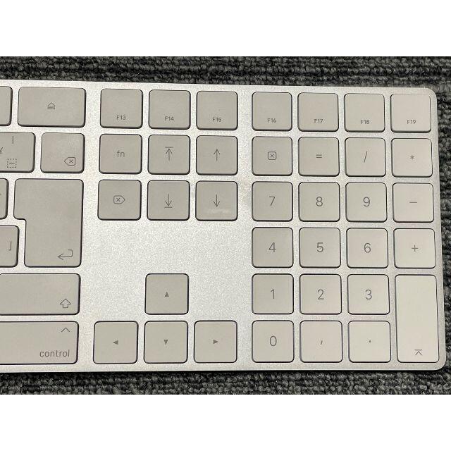 Apple(アップル)のApple Magic Keyboard - 日本語(JIS) - シルバー中古 スマホ/家電/カメラのPC/タブレット(PC周辺機器)の商品写真