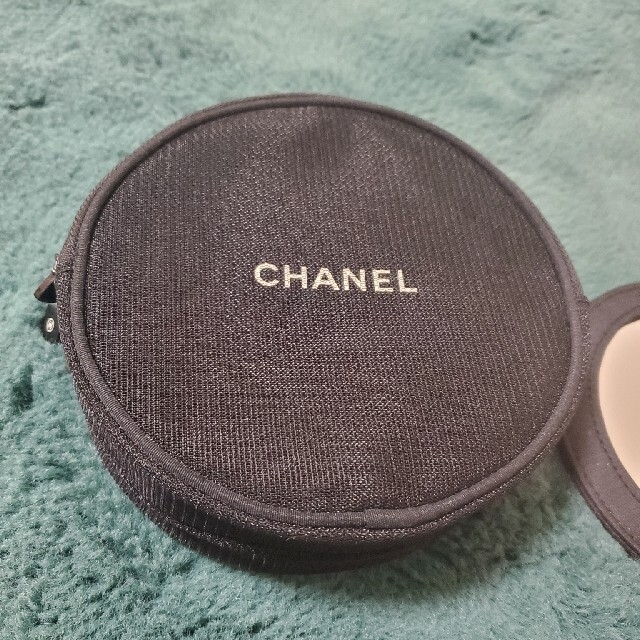 CHANEL(シャネル)のCHANEL　ノベルティ　メッシュポーチ レディースのファッション小物(ポーチ)の商品写真
