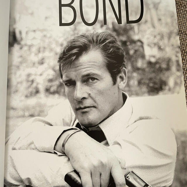 THE BOOK OF BOND エンタメ/ホビーの本(アート/エンタメ)の商品写真