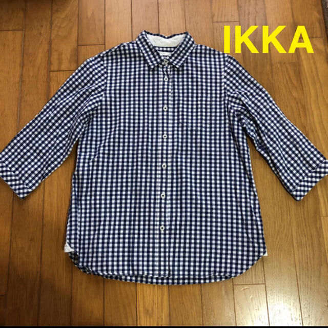 ikka(イッカ)のIKKA イッカ　ギンガムチェックシャツ ブラウス レディースのトップス(シャツ/ブラウス(長袖/七分))の商品写真