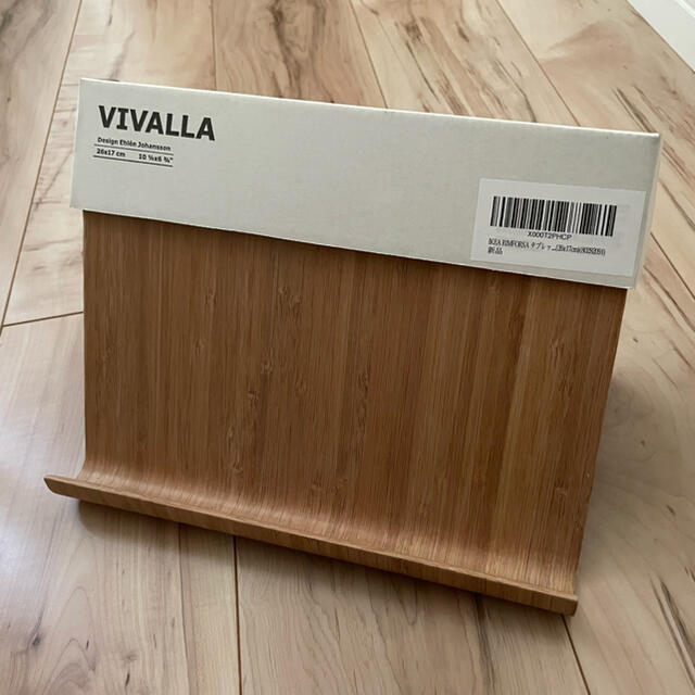 IKEA(イケア)のイケア　ikea　VIVALLA　竹製タブレットスタンド 新品未使用 スマホ/家電/カメラのPC/タブレット(PC周辺機器)の商品写真
