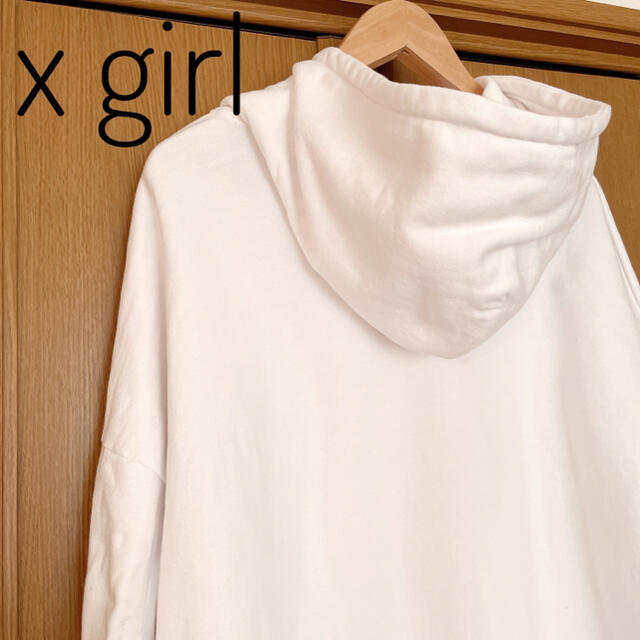 X-girl(エックスガール)の【週末SALE】xgirl エックスガール　パーカー　白　ビックサイズ　M レディースのトップス(パーカー)の商品写真