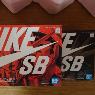 バンダイ(BANDAI)の【送料無料】NIKE SB ユニコーンガンダム2号機バンシィ　2体セット(プラモデル)