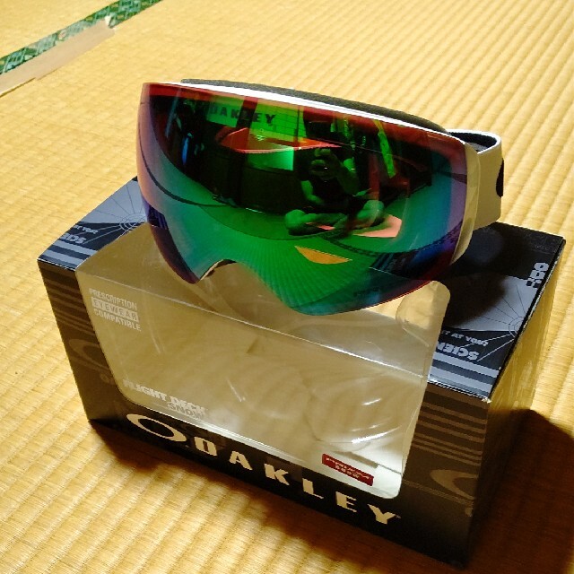 Oakley(オークリー)のオークリー フライトデッキXM スポーツ/アウトドアのスノーボード(アクセサリー)の商品写真