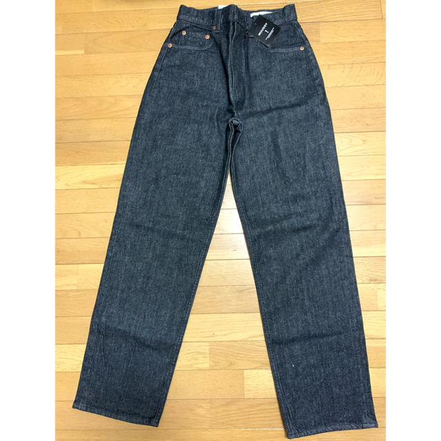 moussy(マウジー)の【新品タグ付き】PLAIN JEANS BLK STRAIGHT 26インチ レディースのパンツ(デニム/ジーンズ)の商品写真