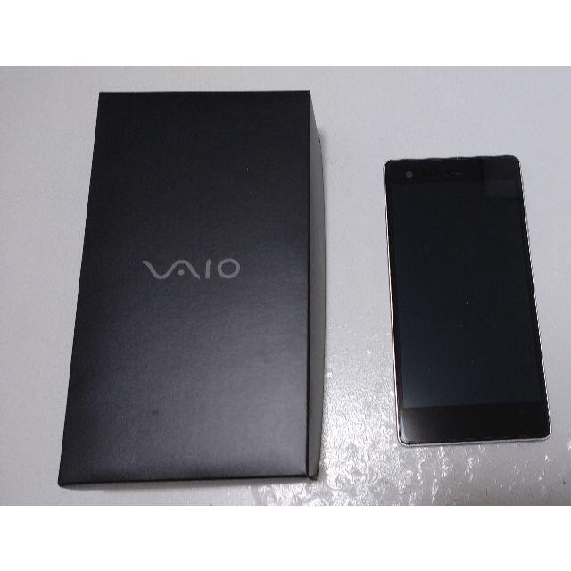 VAIO(バイオ)のVAIO Phone Biz VPB051（シルバー）＋専用ケース付 スマホ/家電/カメラのスマートフォン/携帯電話(スマートフォン本体)の商品写真