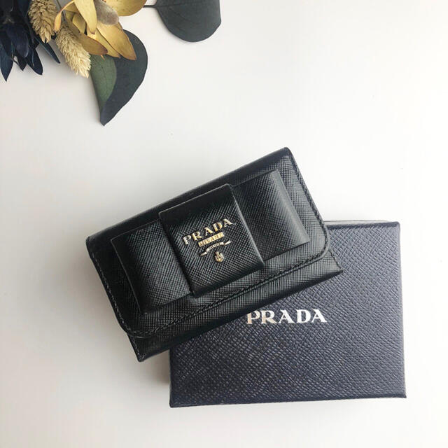 高評価】 【極上美品】PRADA プラダ リボン キーケース 6連