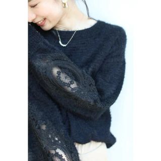 カワイイ(cawaii)の【french pave】花レースのふわり袖　モヘア風ニットトップス(ニット/セーター)