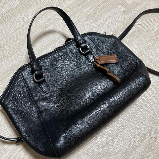 COACH(コーチ)のCOACH 2way ショルダーバッグ ブラック 美品 レディースのバッグ(ショルダーバッグ)の商品写真