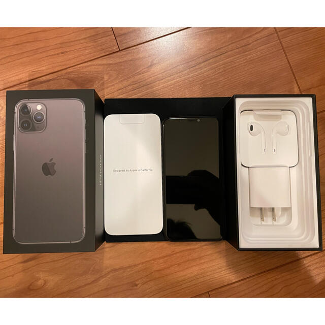 【本日4日のみ限定！最終出品！】【美品】iPhone 11 Pro 海外版